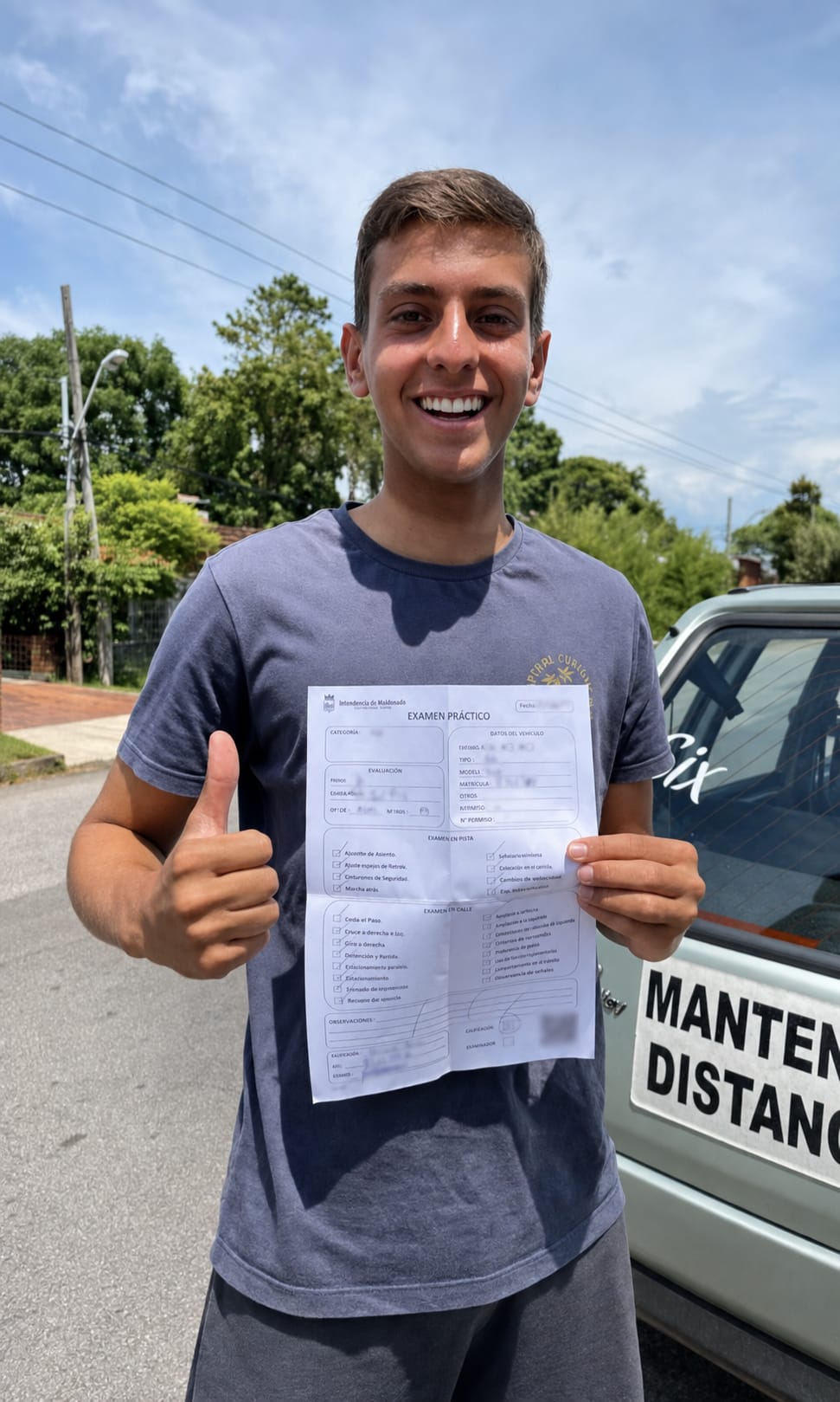 Alumno aprobó su examen práctico de manejo